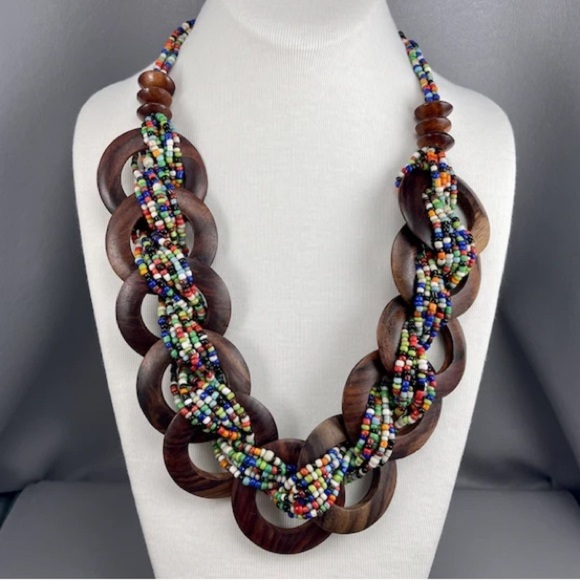 unbraded Jewelry - Chunky Vintage 1980s wood Ring and glass seed bead necklace